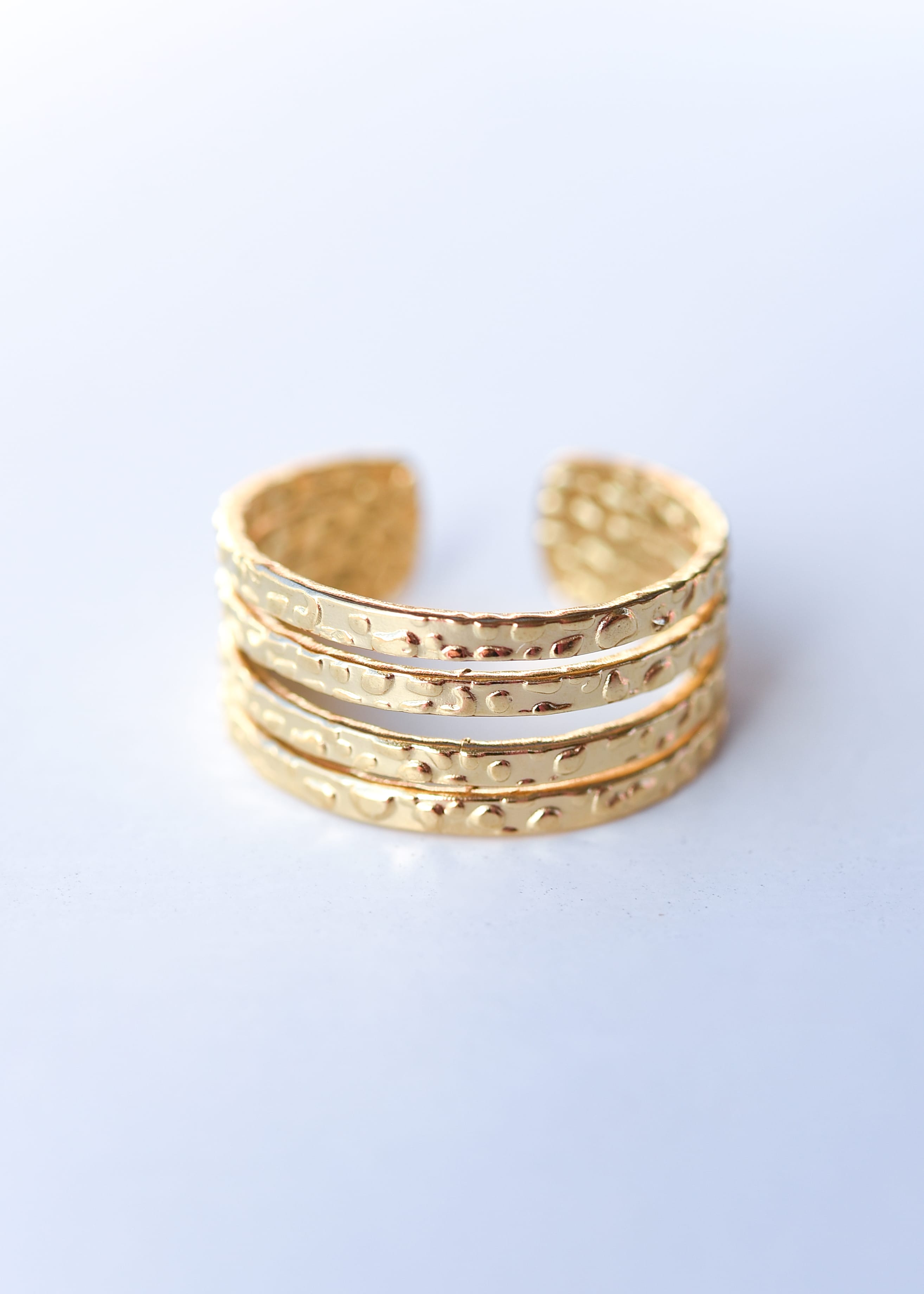 Dioni ring