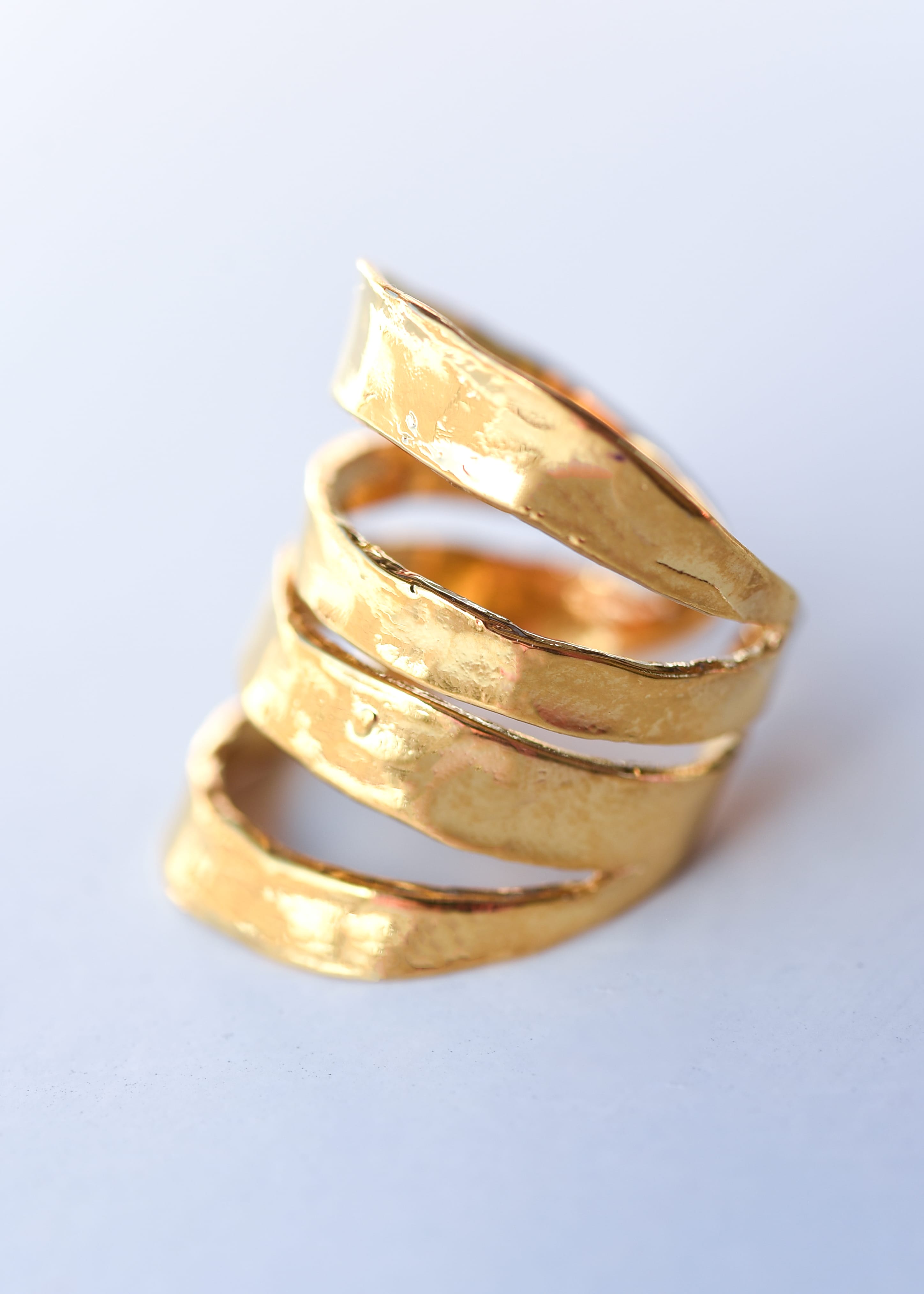 Ekali ring