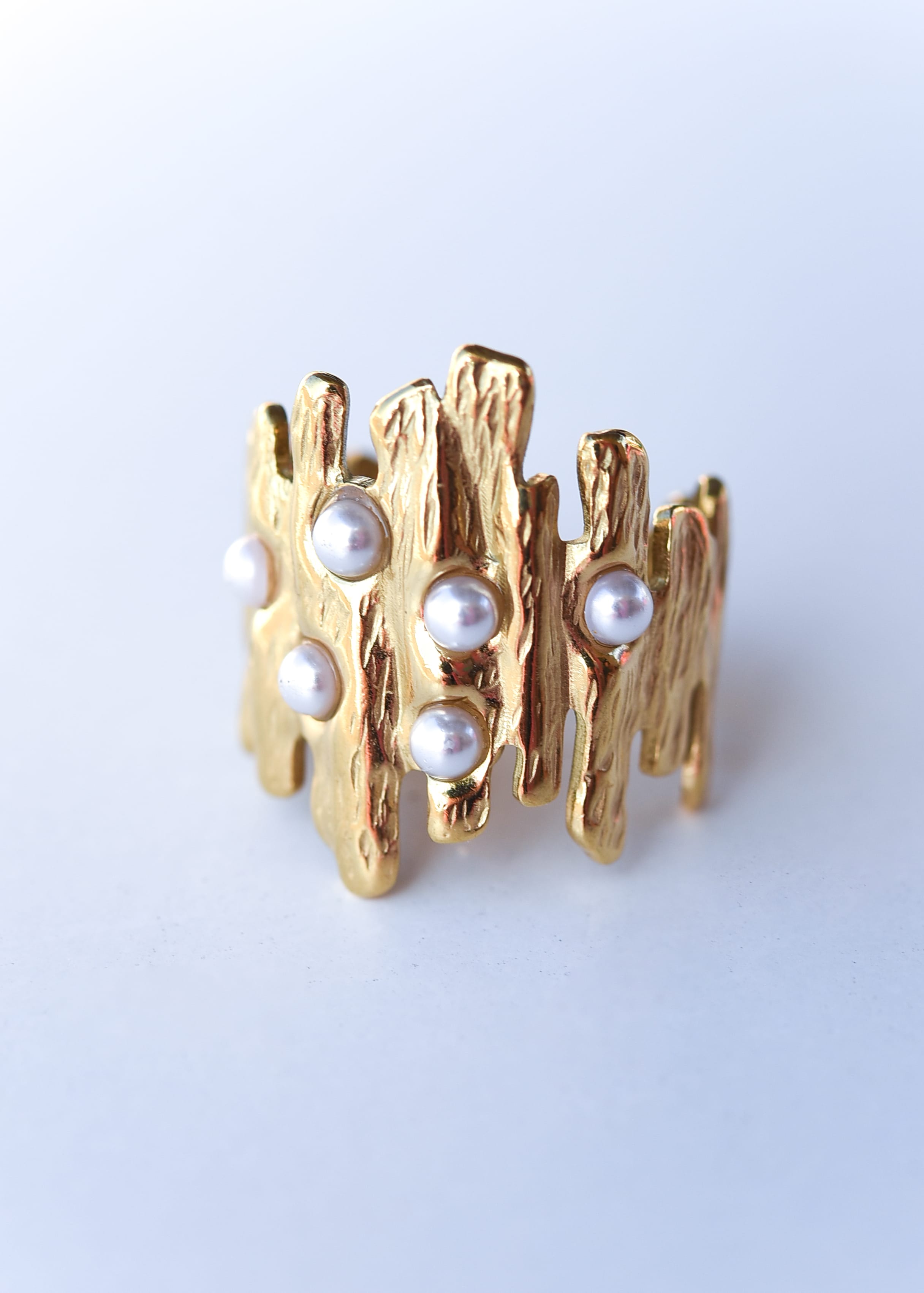 Ekavi ring