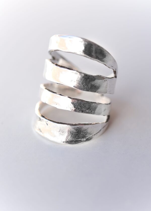 Ifianassa ring
