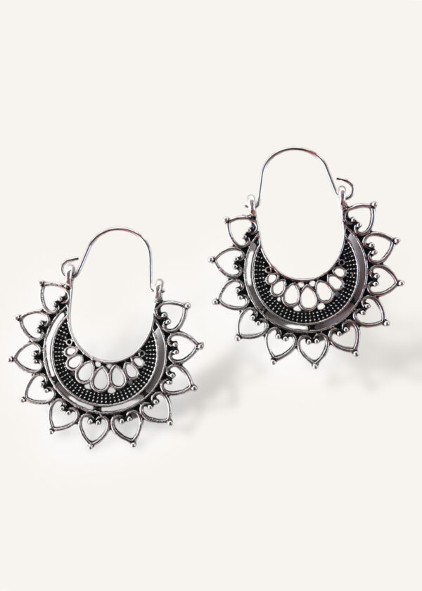 Peitho earrings
